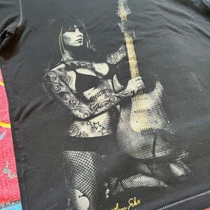 Black Y2K Marc Ecko Single Stitch Cut & Sew Graphic Tee shirt with Girl Print XL
